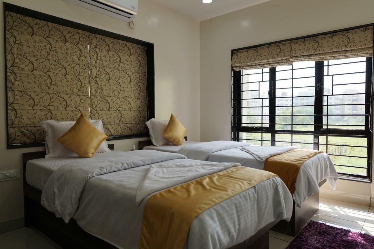 Rama Golden Root New Town Hotel Kolkata Exterior photo