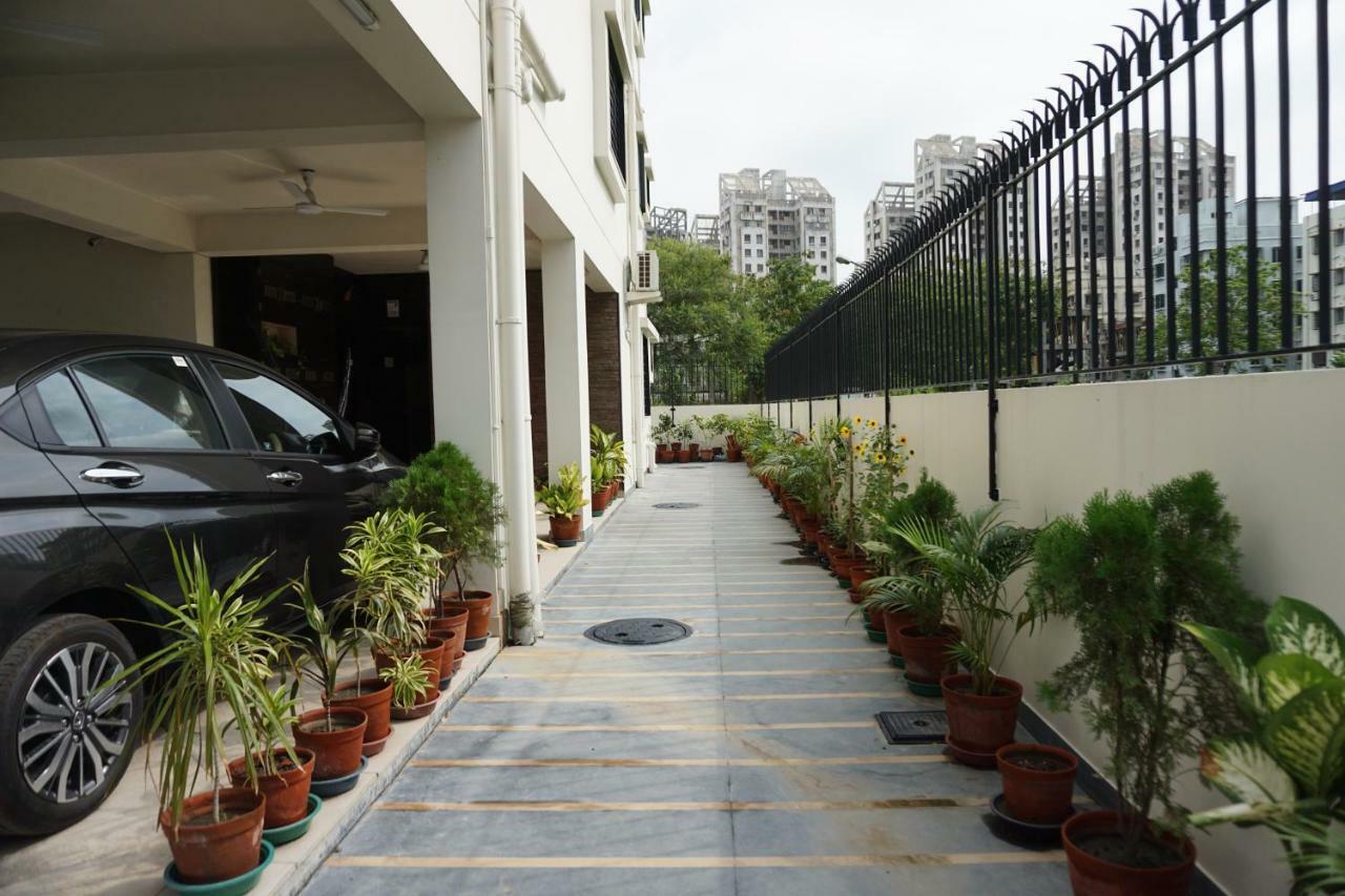 Rama Golden Root New Town Hotel Kolkata Exterior photo